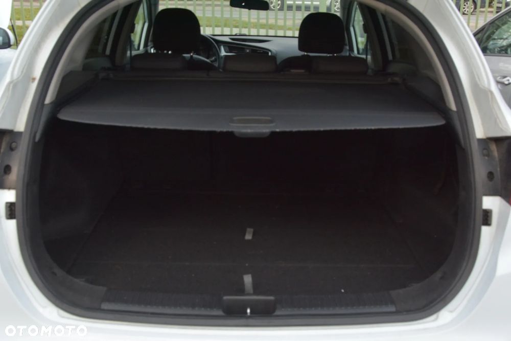 Kia Ceed 1.6 CRDi M - 8