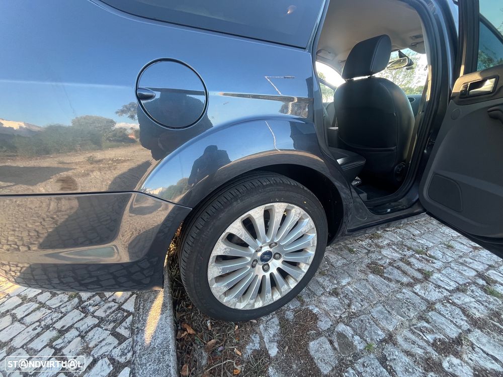 Ford Focus SW - 9
