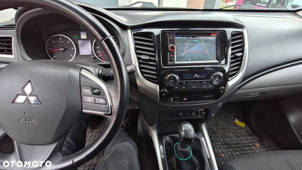 Mitsubishi L200 2.4 d DC Black Edition EU6 - 6