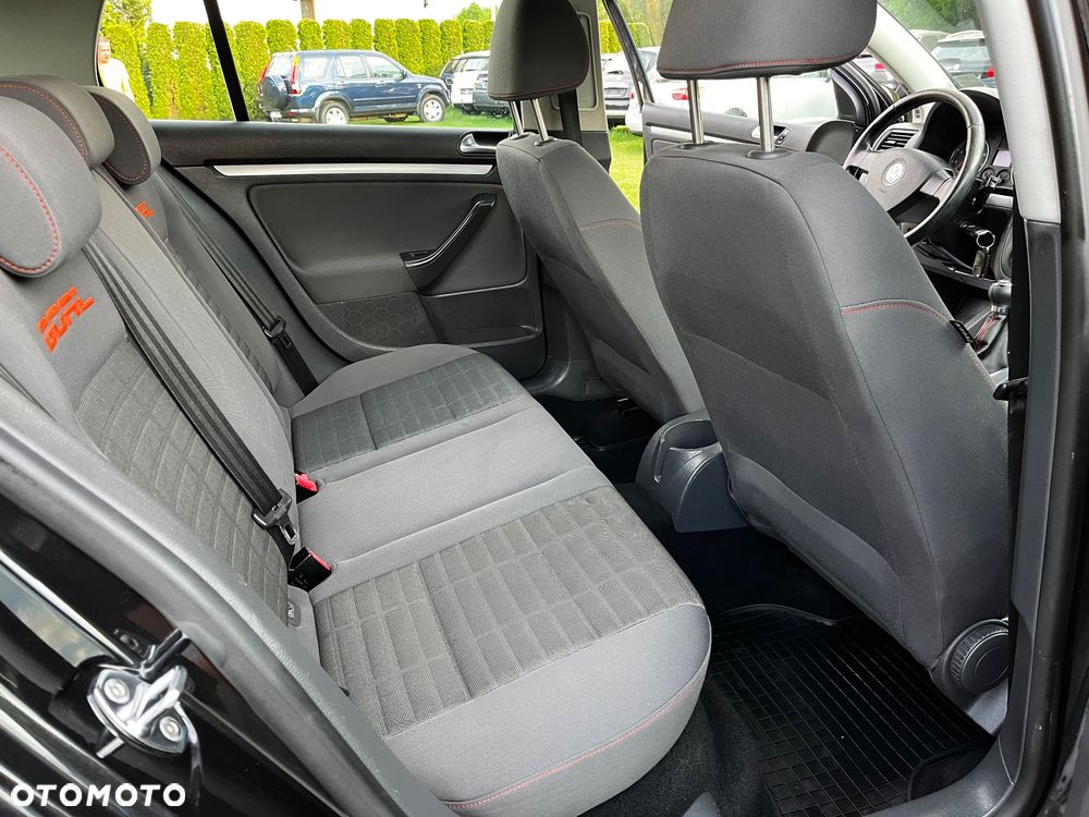 Volkswagen Golf 1.6 Goal - 24