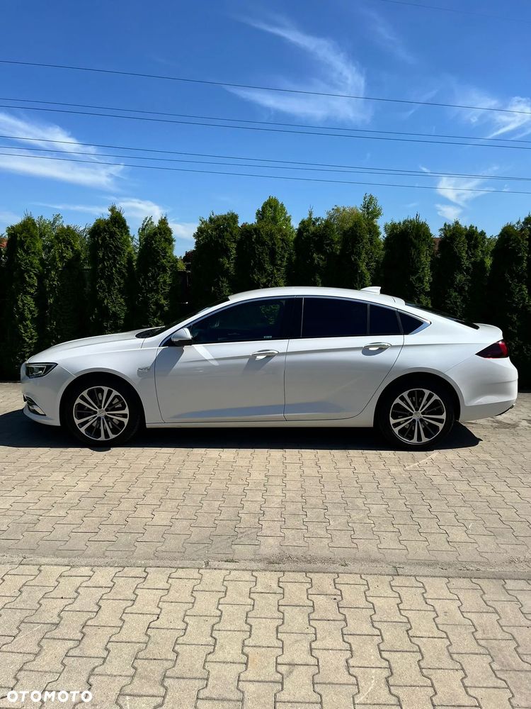 Opel Insignia CT 2.0 T 4x4 Exclusive S&S - 6