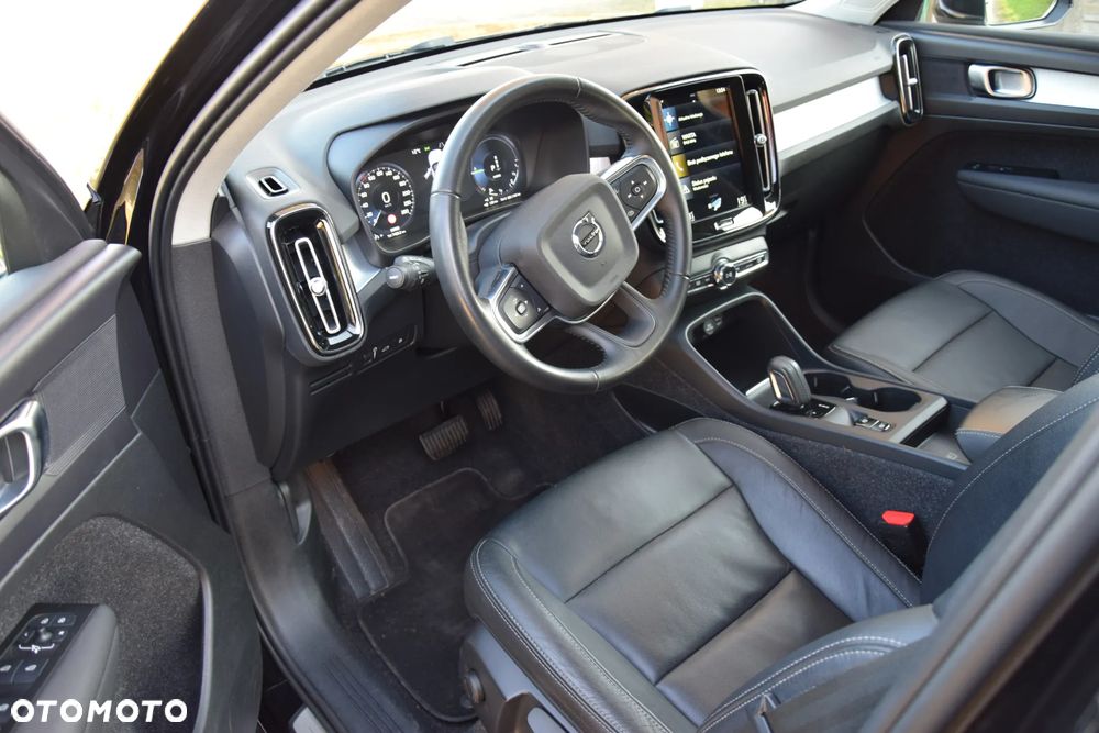 Volvo XC 40 T5 Twin Engine DKG Momentum Pro - 12