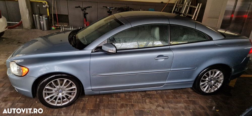 Volvo C70 T5 Momentum - 10
