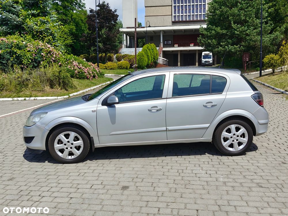 Opel Astra 1.6 Cosmo - 11