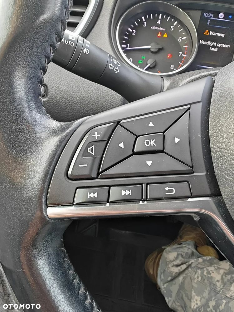 Nissan Qashqai 1.6 DIG-T Tekna - 26