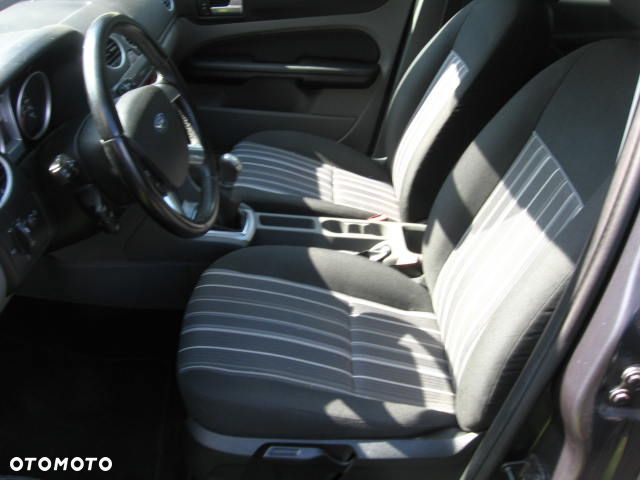 Ford Focus 1.6 Gold X EU5 - 15