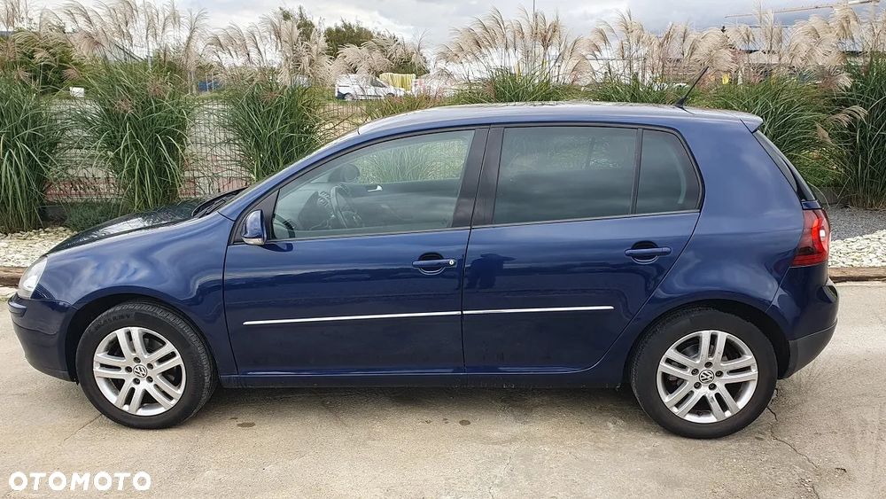 Volkswagen Golf - 4