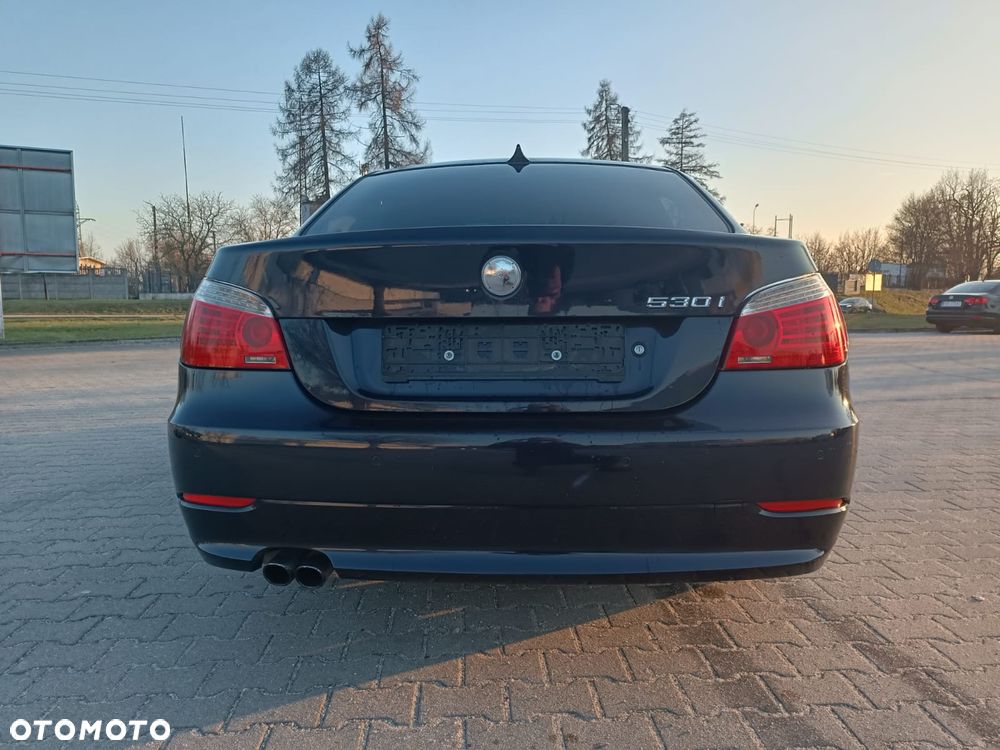 BMW Seria 5 530i - 16