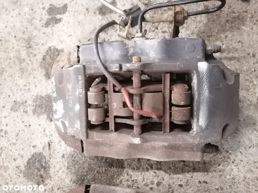 Zacisk Tył Tylny Lewy Prawy Brembo Touareg 7L - 2
