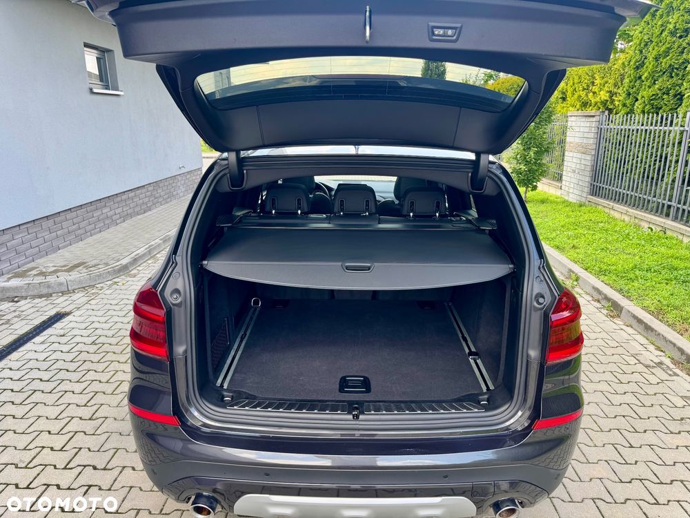 BMW X3 xDrive30i GPF Luxury Line sport - 36