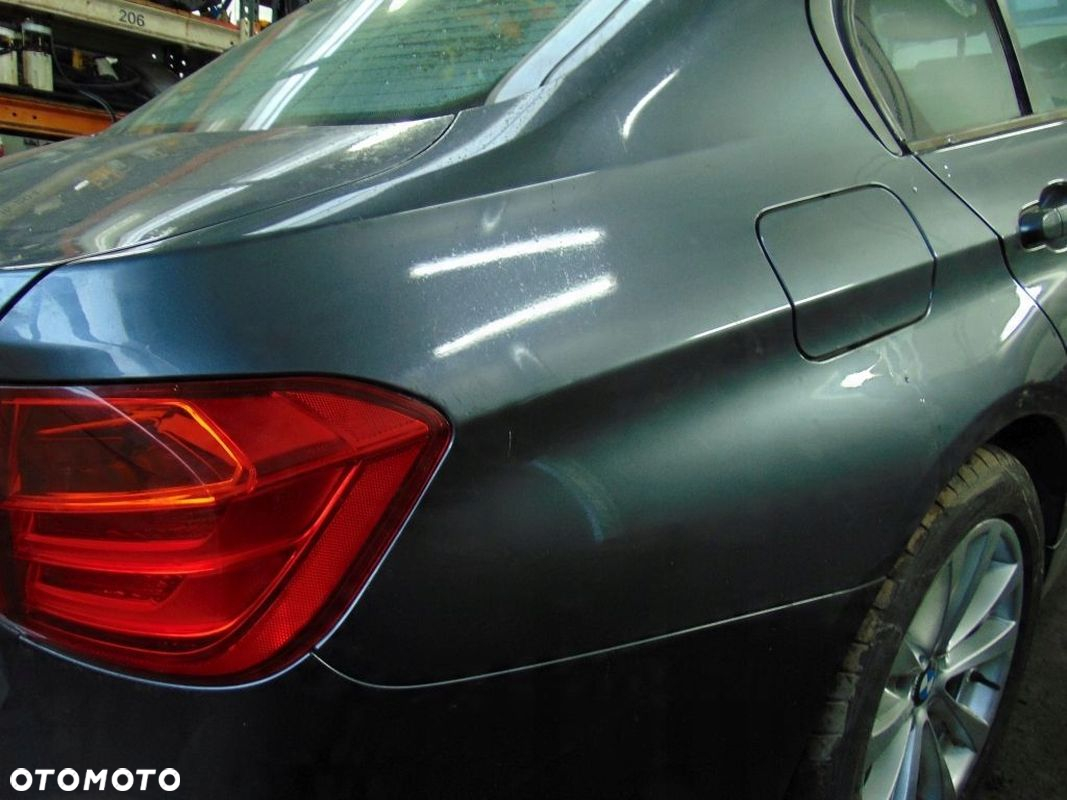 BŁOTNIK PRAWY TYŁ BMW F30 (2011-2018) Mineral-grau Metallic - B39 - 3