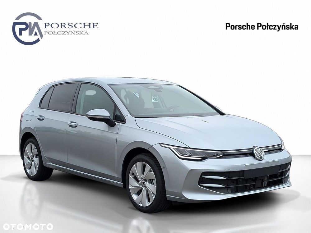 Volkswagen Golf - 8