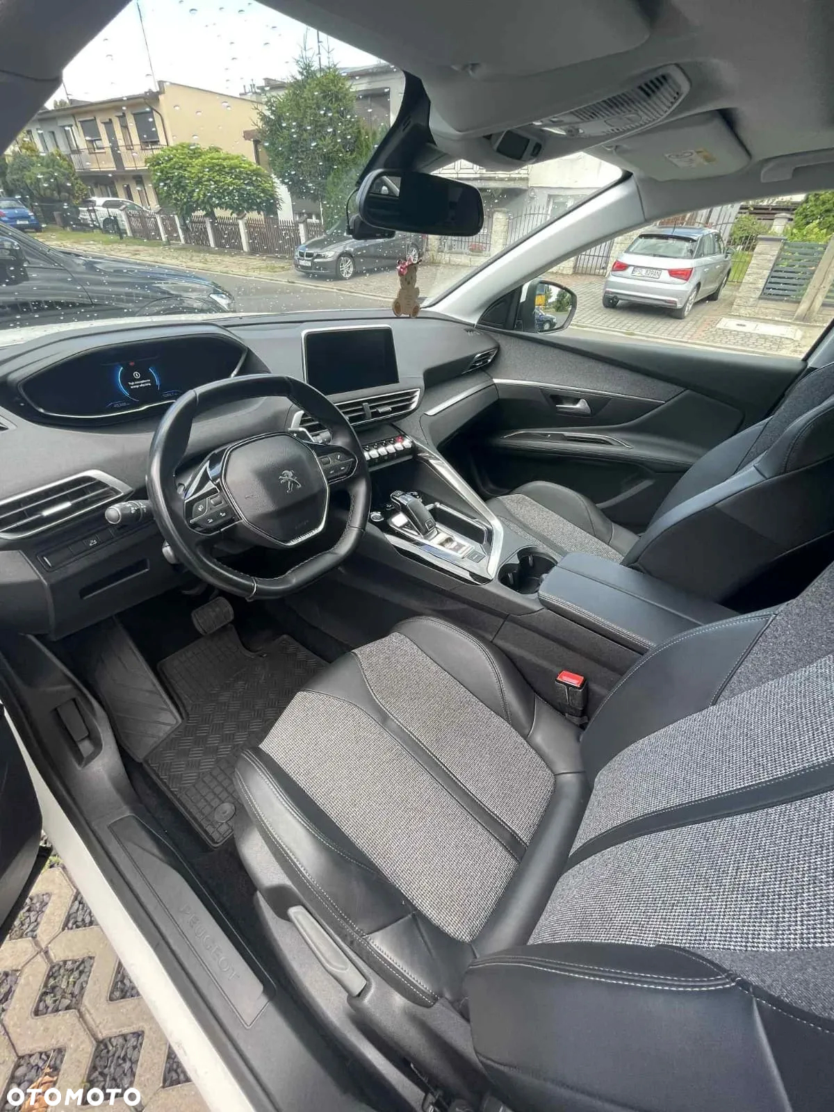 Peugeot 3008 1.5 BlueHDi Allure S&S EAT8 - 19