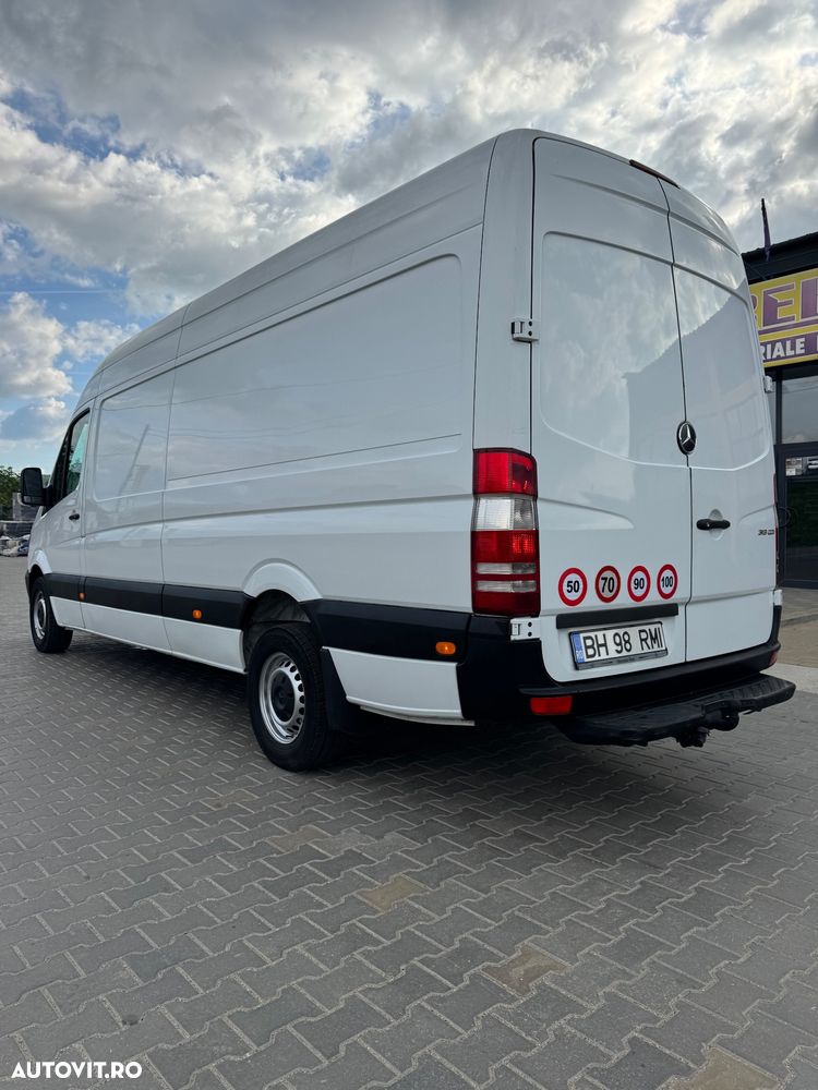 Mercedes-Benz Sprinter - 5