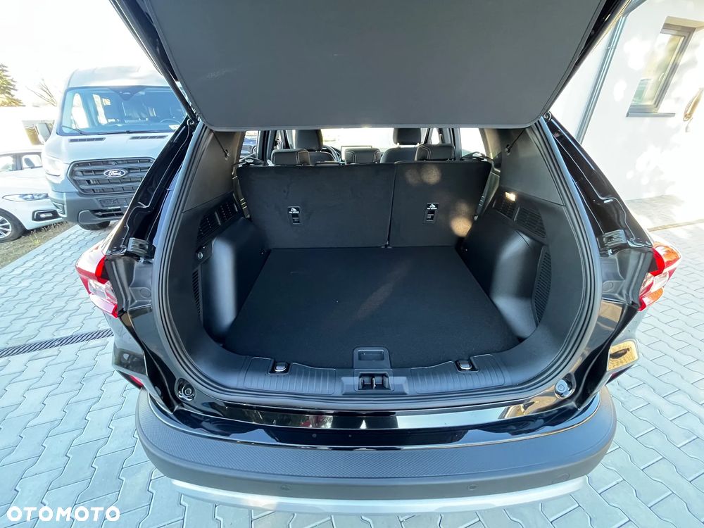 Ford Kuga 2.5 FHEV FWD Titanium eCVT - 22