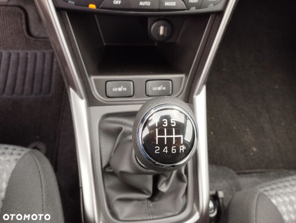 Suzuki SX4 S-Cross ver-1-4-shvs-premium-plus-sp-4wd - 21