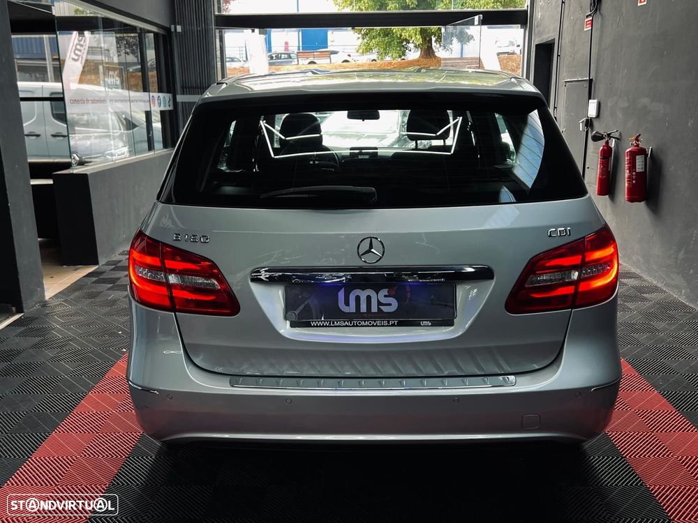 Mercedes-Benz B 180 d Style - 10
