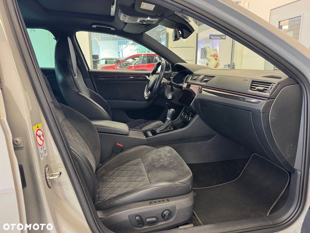 Skoda Superb 2.0 TSI Sportline DSG - 12
