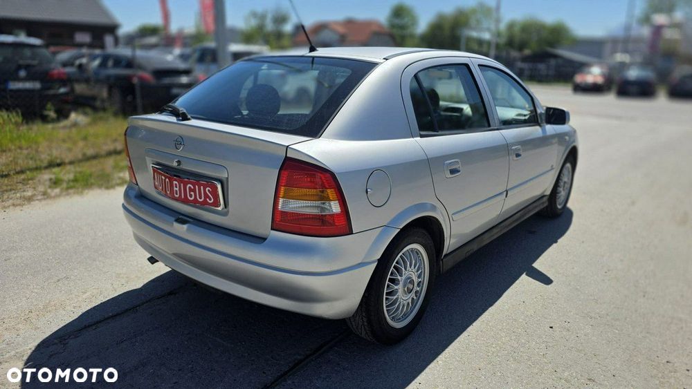 Opel Astra - 9