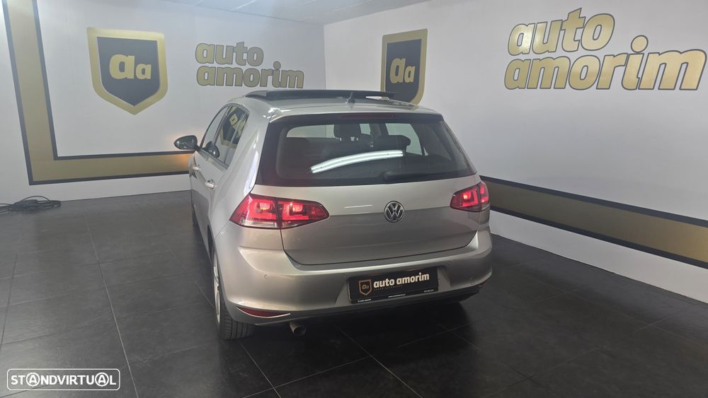 VW Golf 1.6 TDi DPF DSG Highline - 7