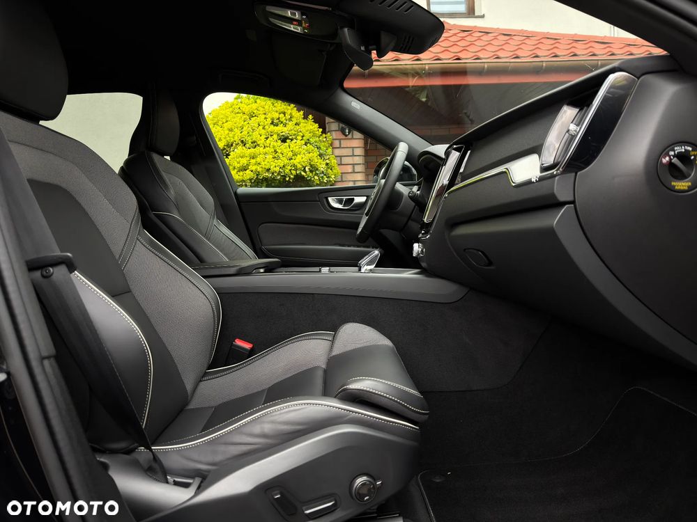 Volvo XC 60 B5 B AWD Geartronic RDesign - 8