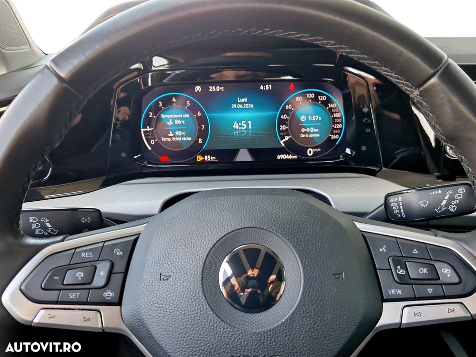 Volkswagen Golf 1.0 TSI Life - 17