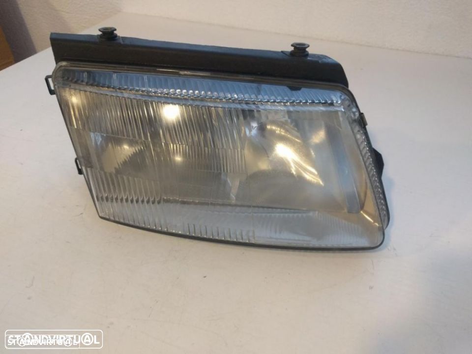 farol / optica direito vw passat 1996 a 2000 - 1