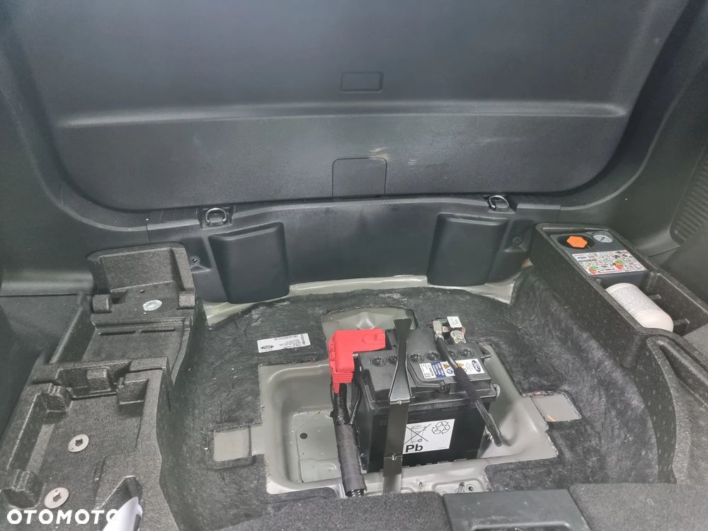 Ford Kuga 2.5 FHEV FWD Titanium X - 9