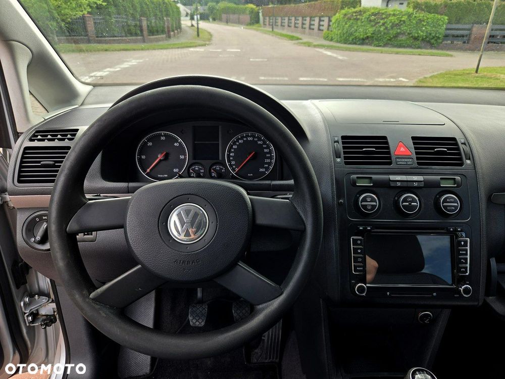 Volkswagen Touran 1.9 TDI Welcome - 8
