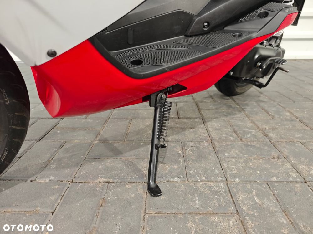Yamaha Aerox - 10