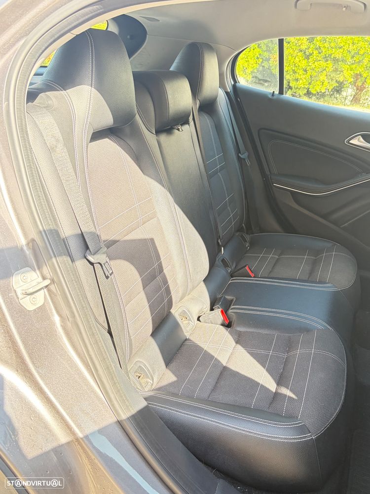 Mercedes-Benz GLA 180 CDI Urban - 3