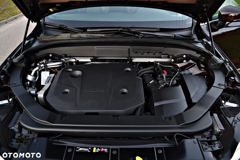 Volvo XC 60 B4 D AWD Geartronic Inscription - 36