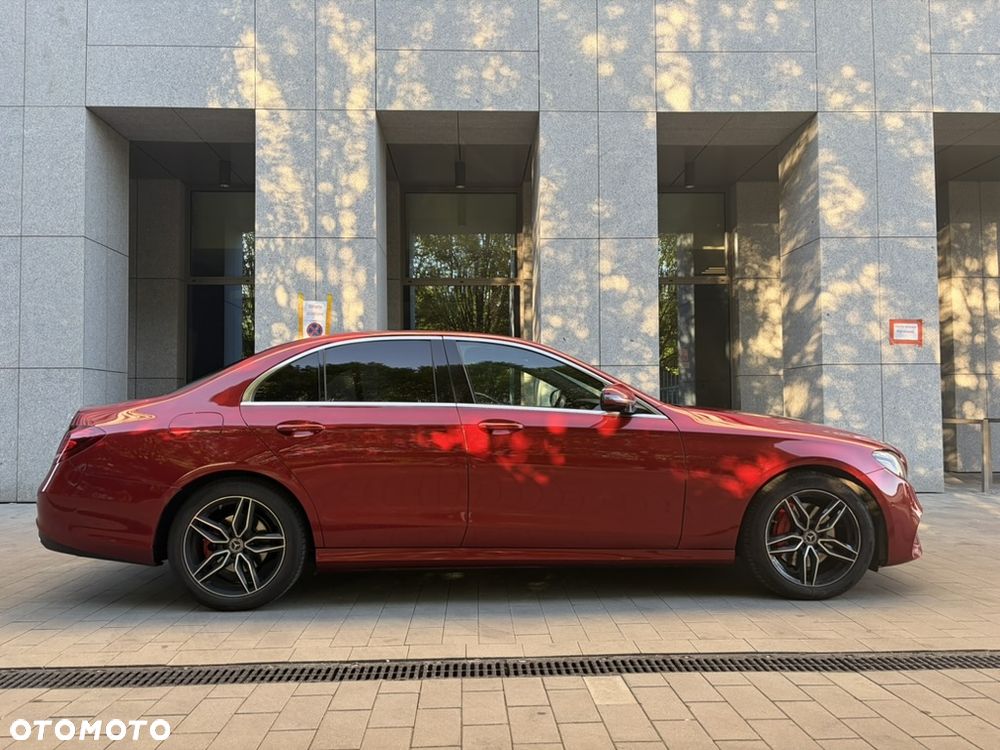 Mercedes-Benz Klasa E 220 d 4-Matic Business Edition 9G-TRONIC - 5