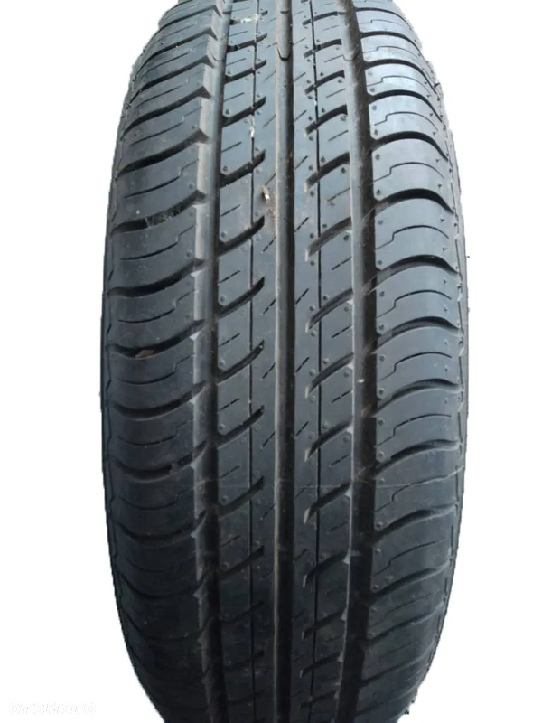 Hankook Radial  866 185/65 R15 88H 2009