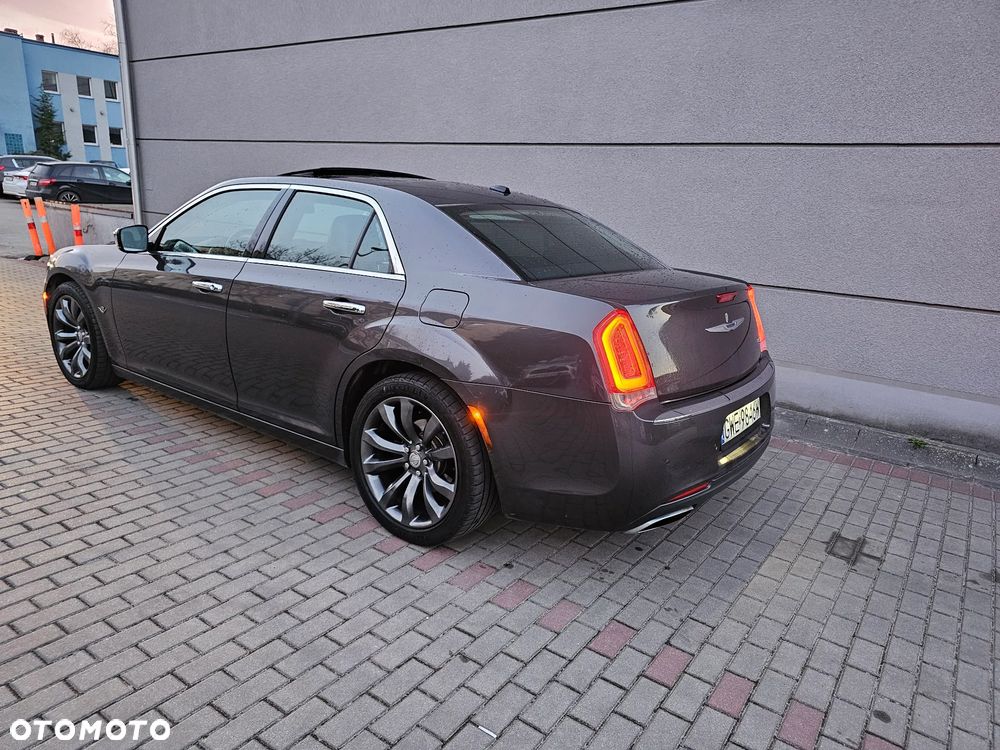 Chrysler 300C - 5