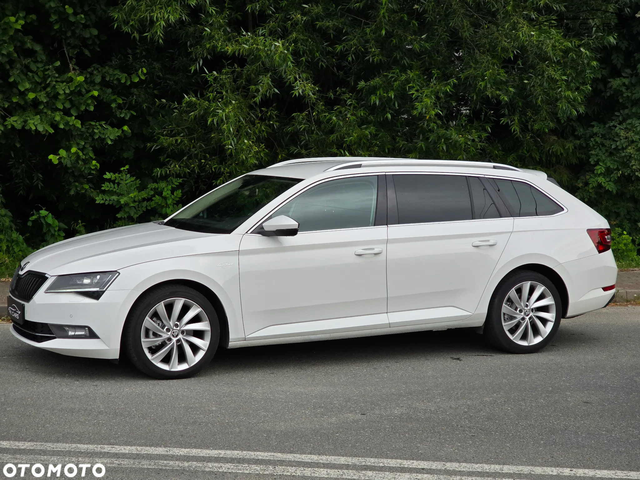 Skoda Superb Combi 2.0 TDI 4x4 DSG L&K - 8