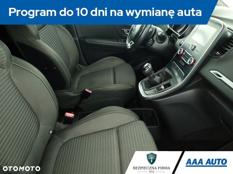 Renault Grand Scenic - 8