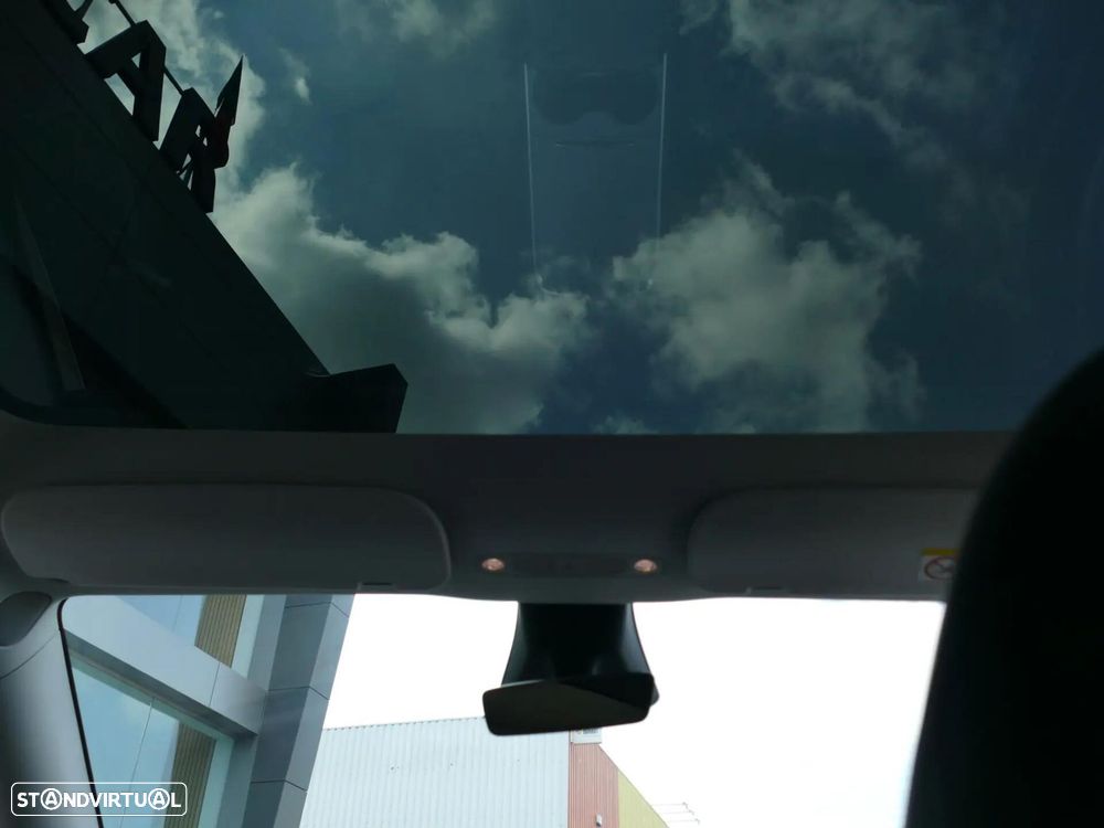 Tesla Model Y Tração Traseira - 35