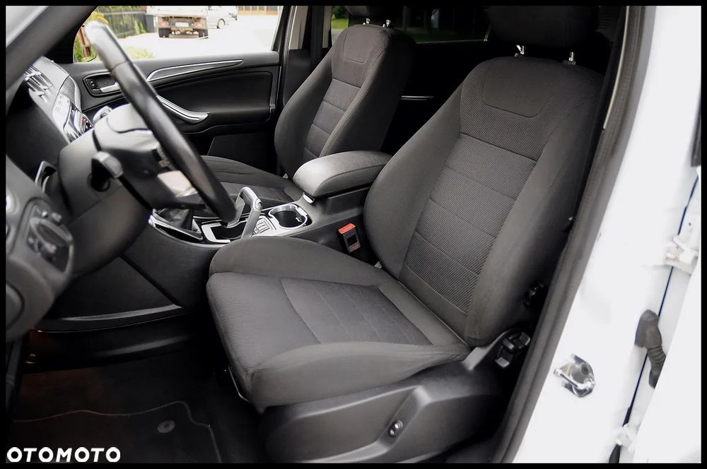 Ford S-Max 2.0 TDCi DPF Titanium - 30