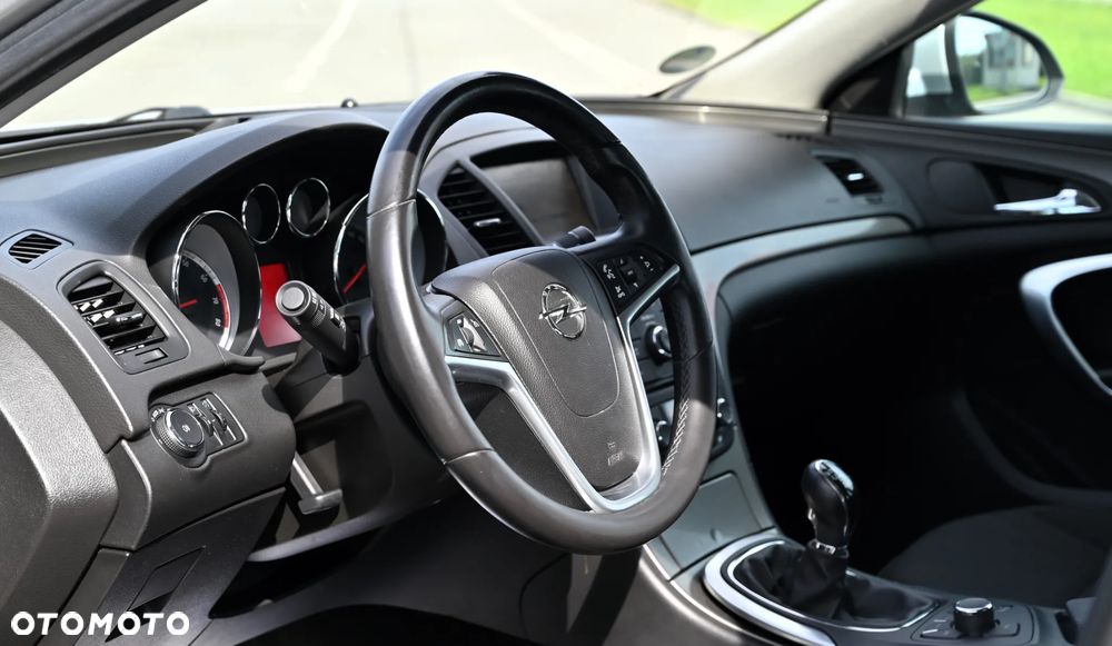 Opel Insignia 1.6 - 18