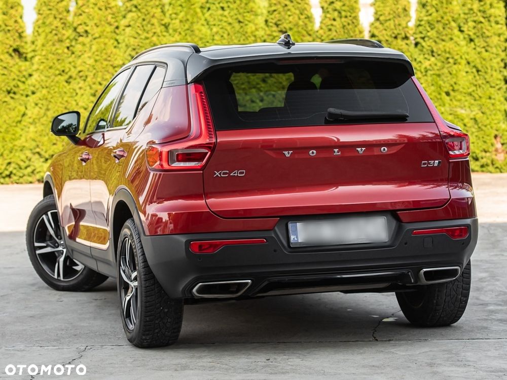 Volvo XC 40 D3 SCR AWD R-Design - 10