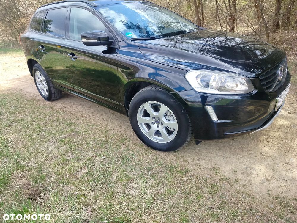 Volvo XC 60 D3 Drive-E Momentum - 4