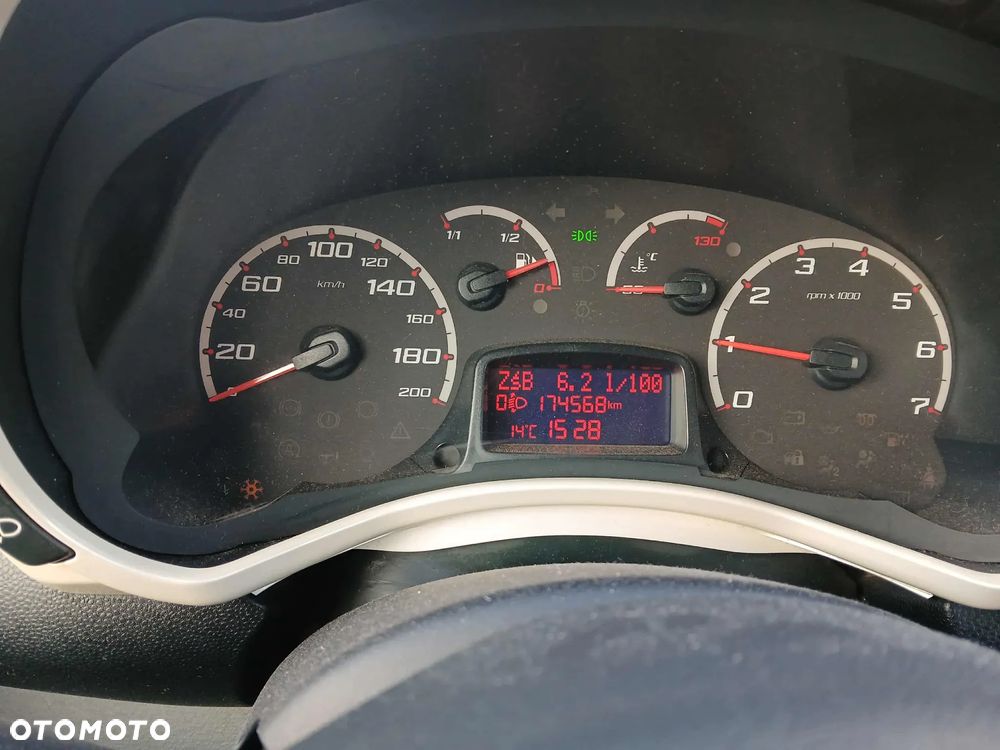 Ford KA 1.2 Titanium EU5 - 4