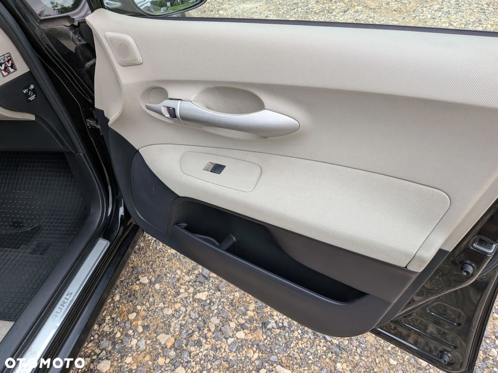 Toyota Auris 1.6 VVT-i Prestige - 29