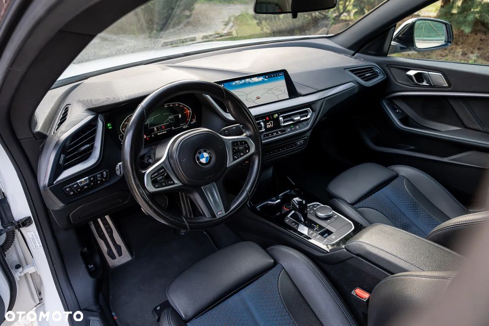 BMW Seria 2 218i M Sport - 22