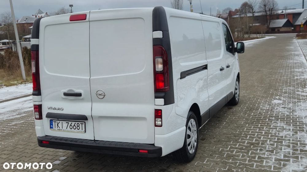 Opel VIVARO - 11