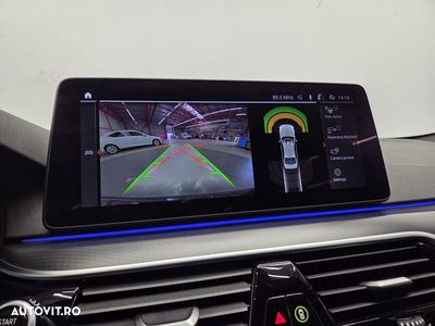 BMW Seria 5 540i xDrive AT MHEV - 10