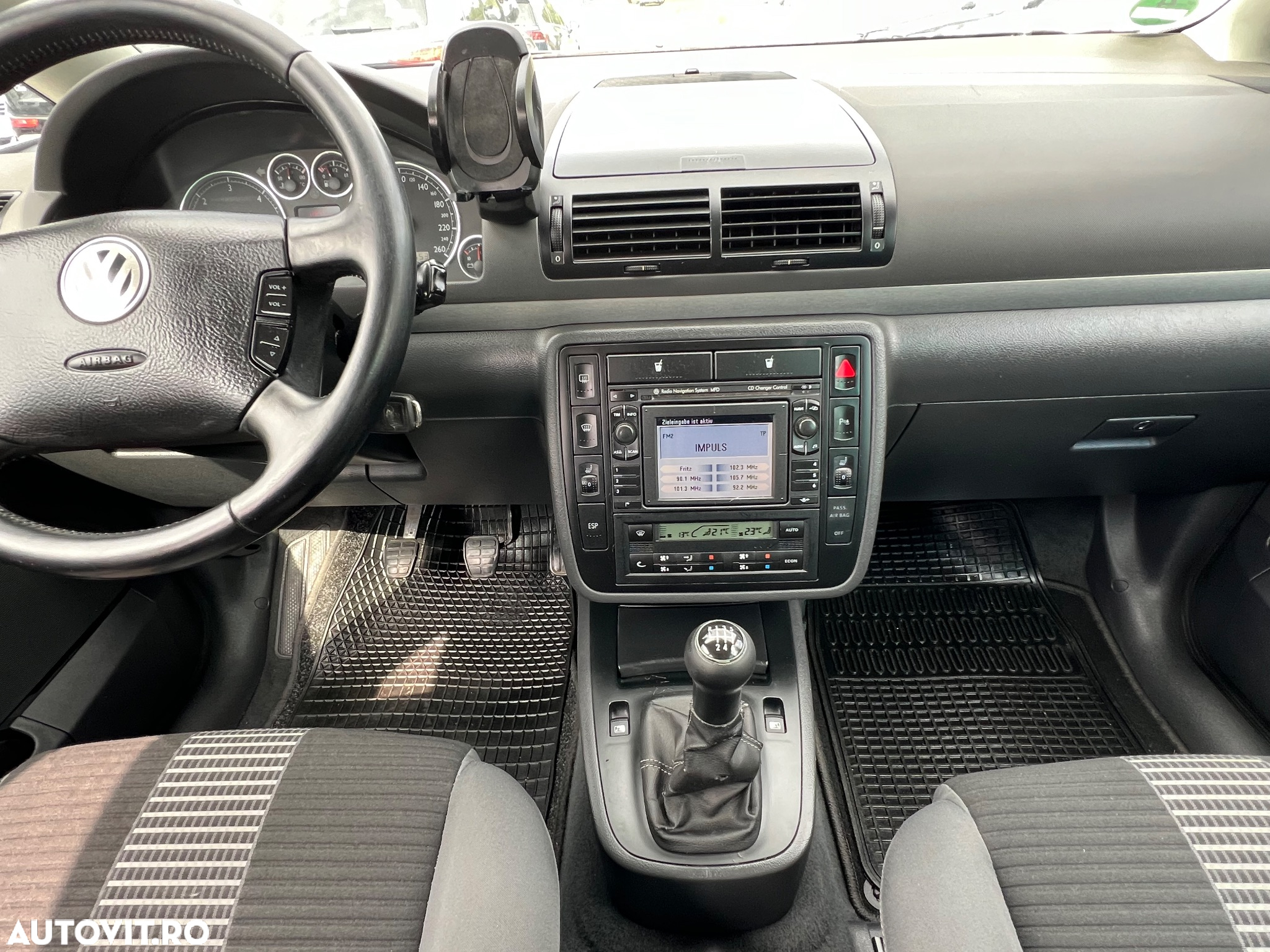 Volkswagen Sharan 2.0 TDI DPF BlueMotion United - 9