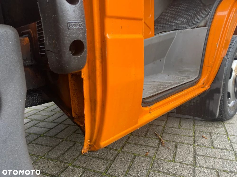 Volkswagen VW LT 46 35 2.5tdi 109KM Skrzynia 3.6m winda 3.5t 2003 Super stan - 13