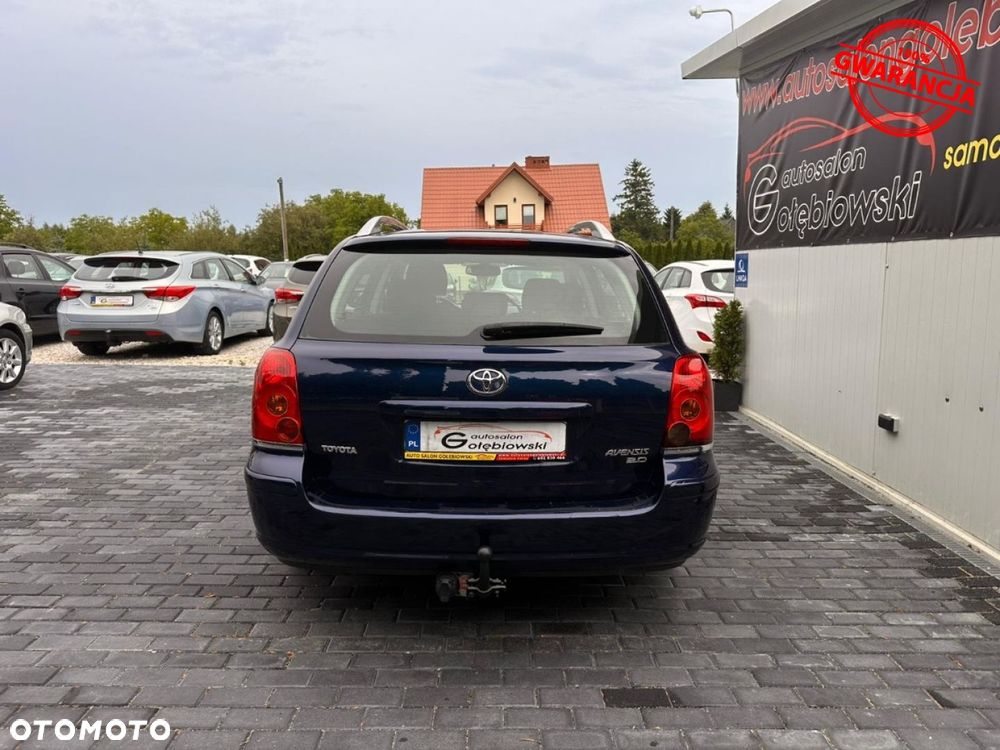 Toyota Avensis - 7